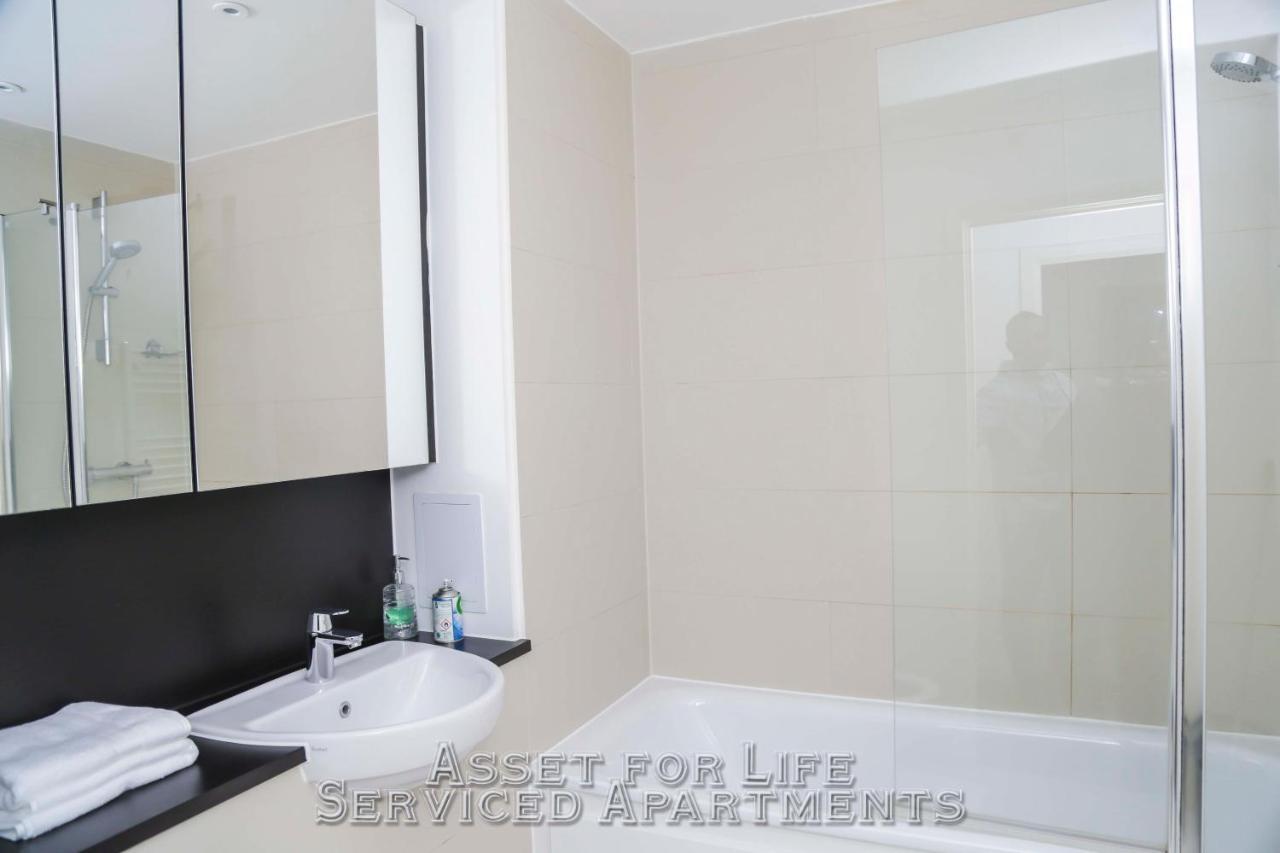 Pontoon Dock Key Workers Apartment لندن المظهر الخارجي الصورة