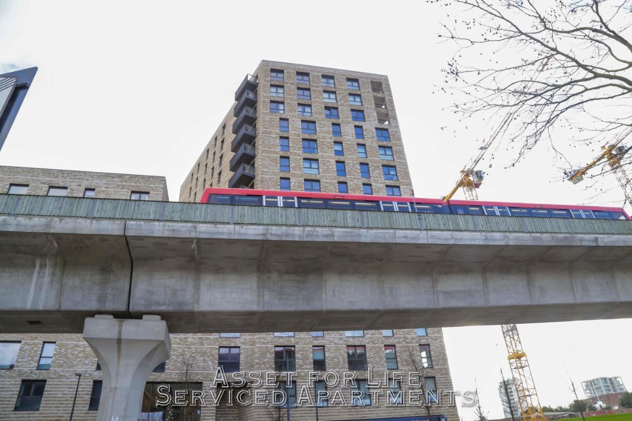 Pontoon Dock Key Workers Apartment لندن المظهر الخارجي الصورة